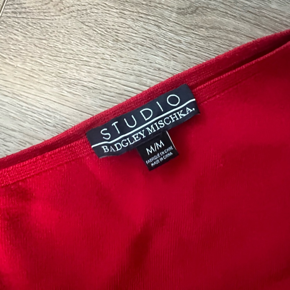 Badgley Mischka NWT red off shoulder, bodycon,cocktail $280 retail- - Picture 4 of 9